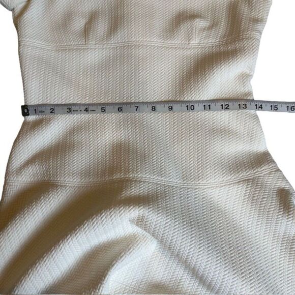 Rebecca Taylor Stretch Texture Scalloped Scoop Neck Dress White Tiered Size 2 - Picture 12 of 14
